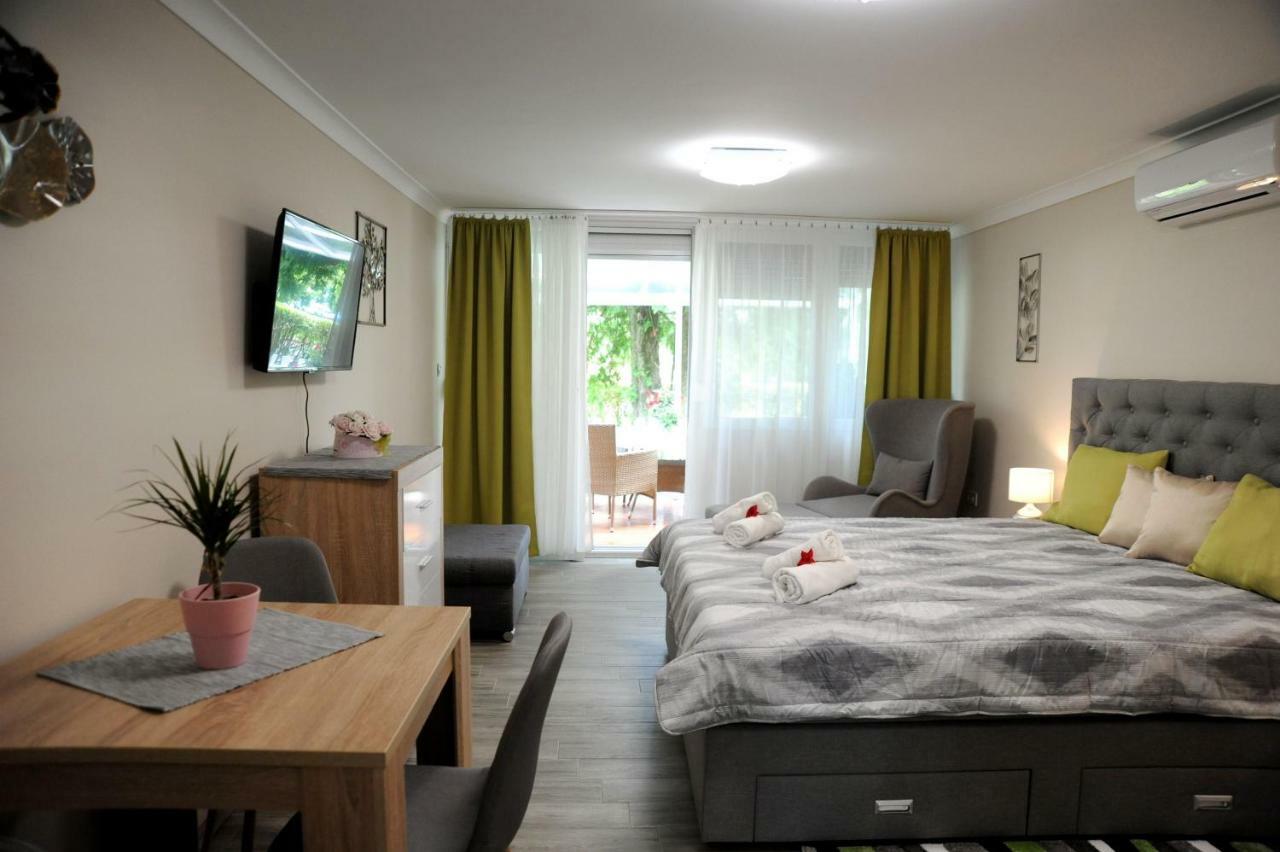 Judit Apartman Dombovar-Gunaras Extérieur photo